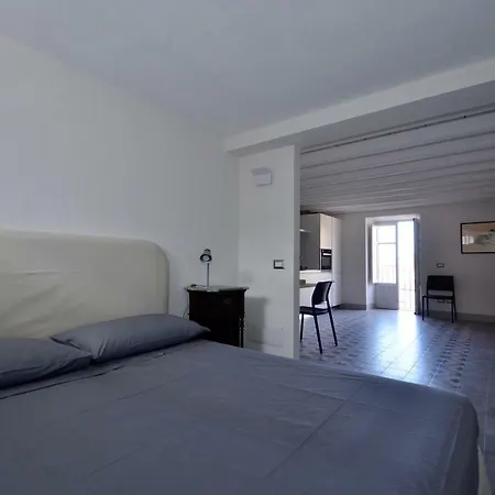 Saraceni 20 Appartamento *